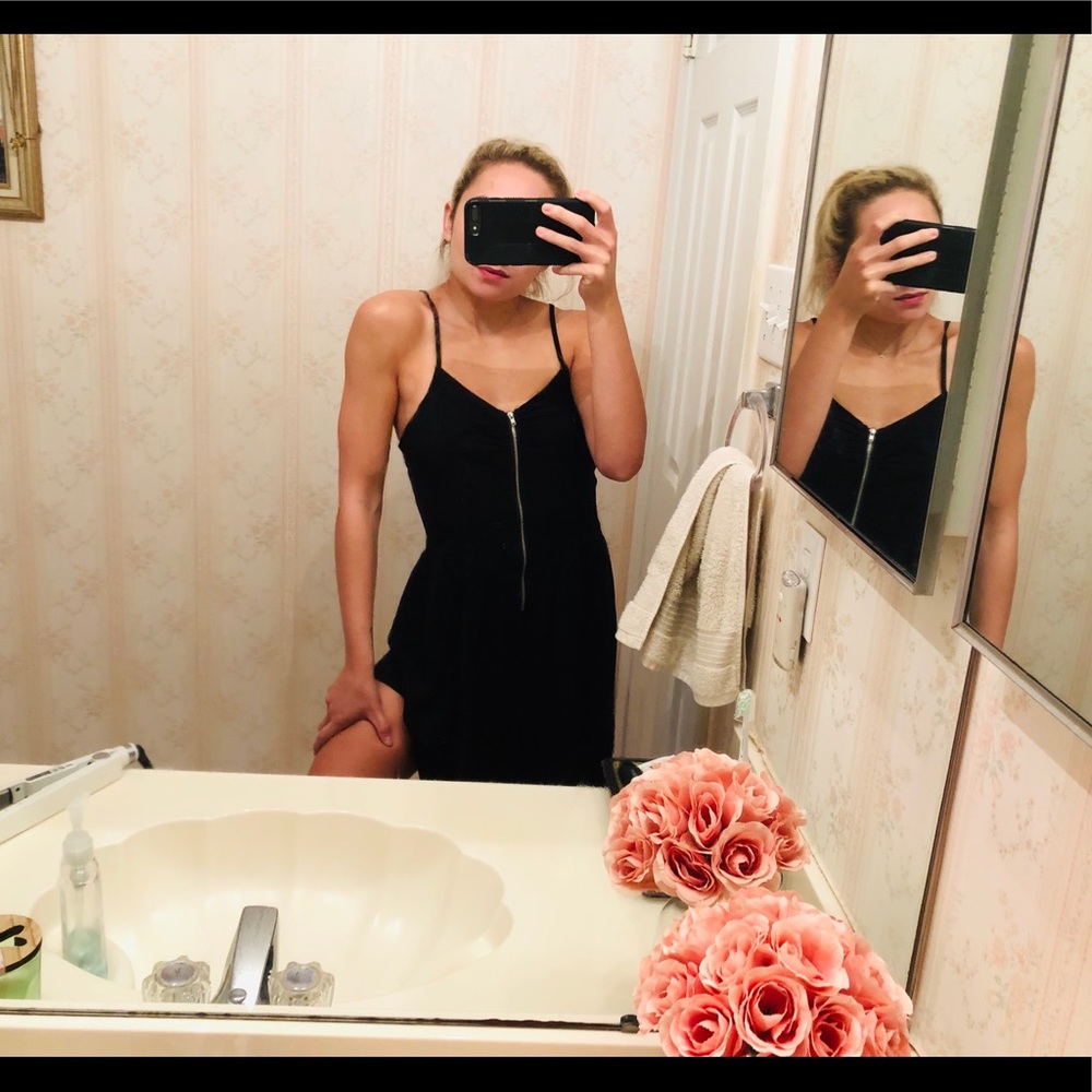 Casual black zipper detailed dress